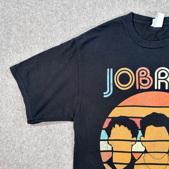 Jonas Brothers The One Where The Band Gets Back Together Tee Shirt Size Medium - Picture 2 of 8